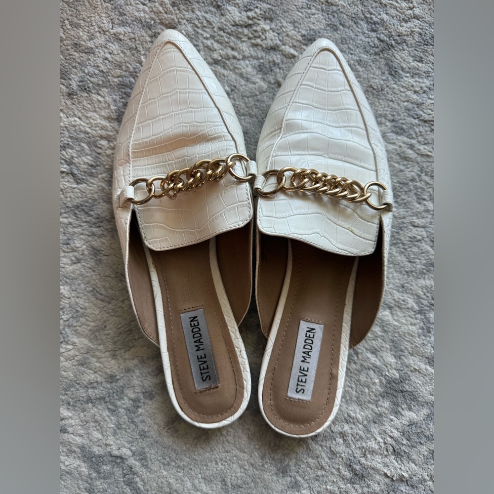 Steve Madden Forever Chain Pointed Toe Mule- Bone Crocco